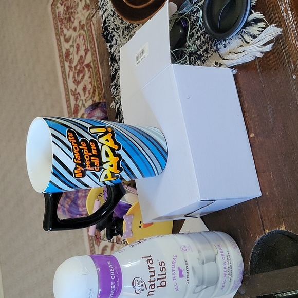 papa graphic coffee mug with lid - Picture 7 of 8